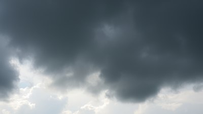 Когато облаците се събират – и съжаленията също