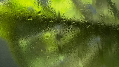 Как влагата всъщност влияе на времето
