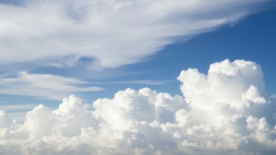 Как облачното албедо влияе на енергийния баланс на Земята