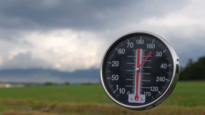 Как спадът на налягането сигнализира за развиваща се система