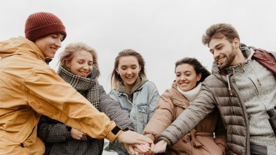 Някои приятелства са просто кратки превалявания